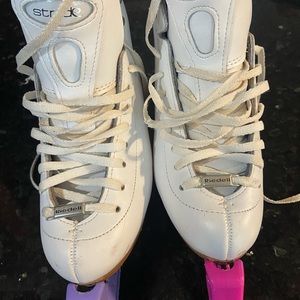 Reidell Ice skates size 2